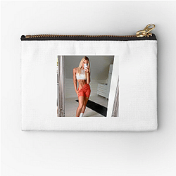 Young Contender Linn Lowes Zipper Pouches
