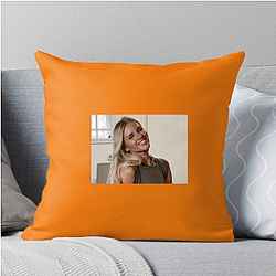 Tennis Prodigy Linn Lowes Pillows Cover