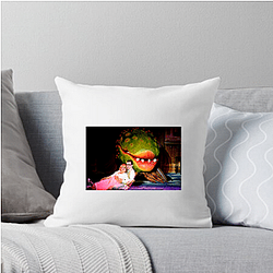 Bloom of Horrors Little Shop Of Horrors Pillows Cover