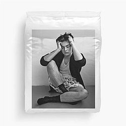 Louis Partridge Duvet Cover
