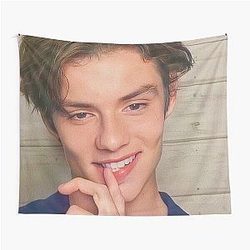 Louis Partridge Kiss Me