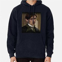louis partridge Pullover Hoodie