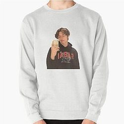 Louis partridge Pullover Sweater