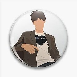 Louis Partridge Pin