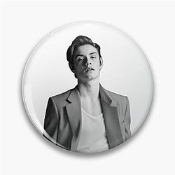Louis Partridge Pin