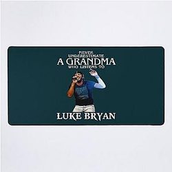Vintage Never Underestimate A Woman Who Listens to Luke Desk Mat