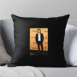 Screen Heartthrob Luke Grimes Pillows Cover
