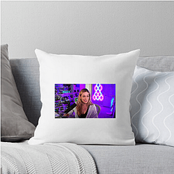 LuluLuvely Cracked Aim Tee Lulu Luvely Pillows Cover