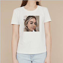LuluLuvely Unique Pout Motif Lulu Luvely T-Shirts