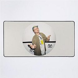 Singer Mac Demarco Circle Design Desk Mat