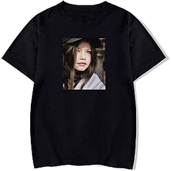 Mackenzie Foy Still Captivating Audiences Design Mackenzie Foy T-Shirts