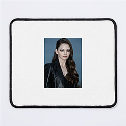Mackenzie Foy The Nutcracker Princess Aesthetic Mackenzie Foy Mouse Pads