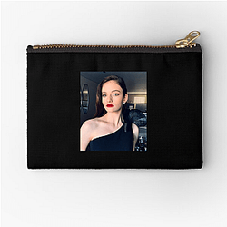 Mackenzie Foy From Twilight to Stardom Style Mackenzie Foy Zipper Pouches