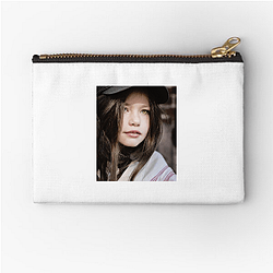 Mackenzie Foy Still Captivating Audiences Design Mackenzie Foy Zipper Pouches