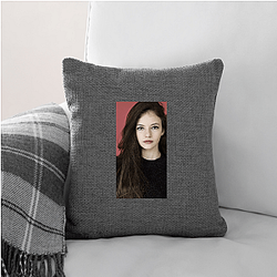 Mackenzie Foy A Star in Her Own Right Style Mackenzie Foy Pillows Cover