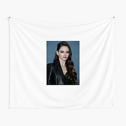 Mackenzie Foy The Nutcracker Princess Aesthetic Mackenzie Foy Tapestries