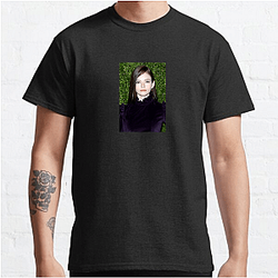 Mackenzie Foy The Magic of Storytelling Vibe Mackenzie Foy T-Shirts