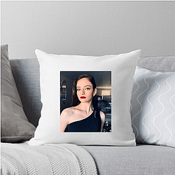 Mackenzie Foy From Twilight to Stardom Style Mackenzie Foy Pillows Cover