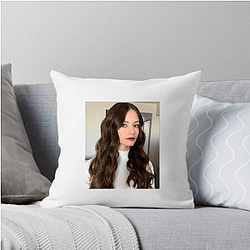 Mackenzie Foy Interstellar Journey Tee Mackenzie Foy Pillows Cover