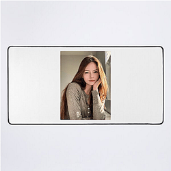 Mackenzie Foy A Rising Talent Fashion Mackenzie Foy Mouse Pads