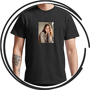 Mackenzie Foy T-shirts