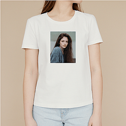 Mackenzie Foy Beauty and Grace Look Mackenzie Foy T-Shirts