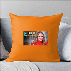 Versatile Performer Madeleine Arthur Pillows Cover
