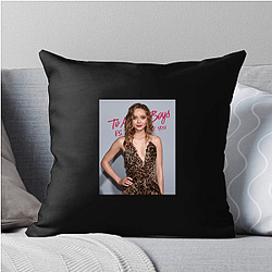 Dramatic Range Madeleine Arthur Pillows Cover