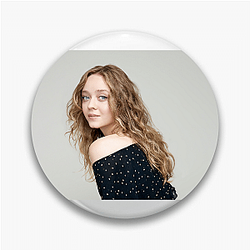 Rising Star Madeleine Arthur Pins
