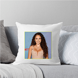 Madison Pettis Signature Merch Madison Pettis Pillows Cover