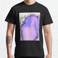 Madison Beer silhouette  Classic T-Shirt