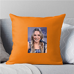 Jumanji Franchise Star Madison Iseman Pillows Cover