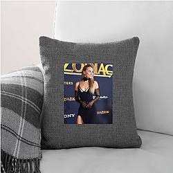 Horror Film Actress Madison Iseman Pillows Cover