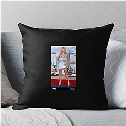 Teen Drama Performer Madison Iseman Pillows Cover