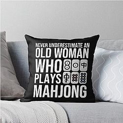 Never Underestimate Old Women Who Play Mahjong Throw Pillow