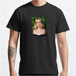 Rising Actor Maisy Stella T-Shirts