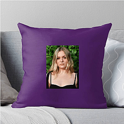 Rising Actor Maisy Stella Pillows Cover