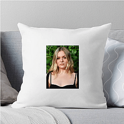 Rising Actor Maisy Stella Pillows Cover