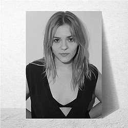 Model Star Maisy Stella Posters