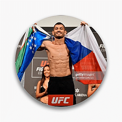 Middleweight Force Makhmud Muradov Pins