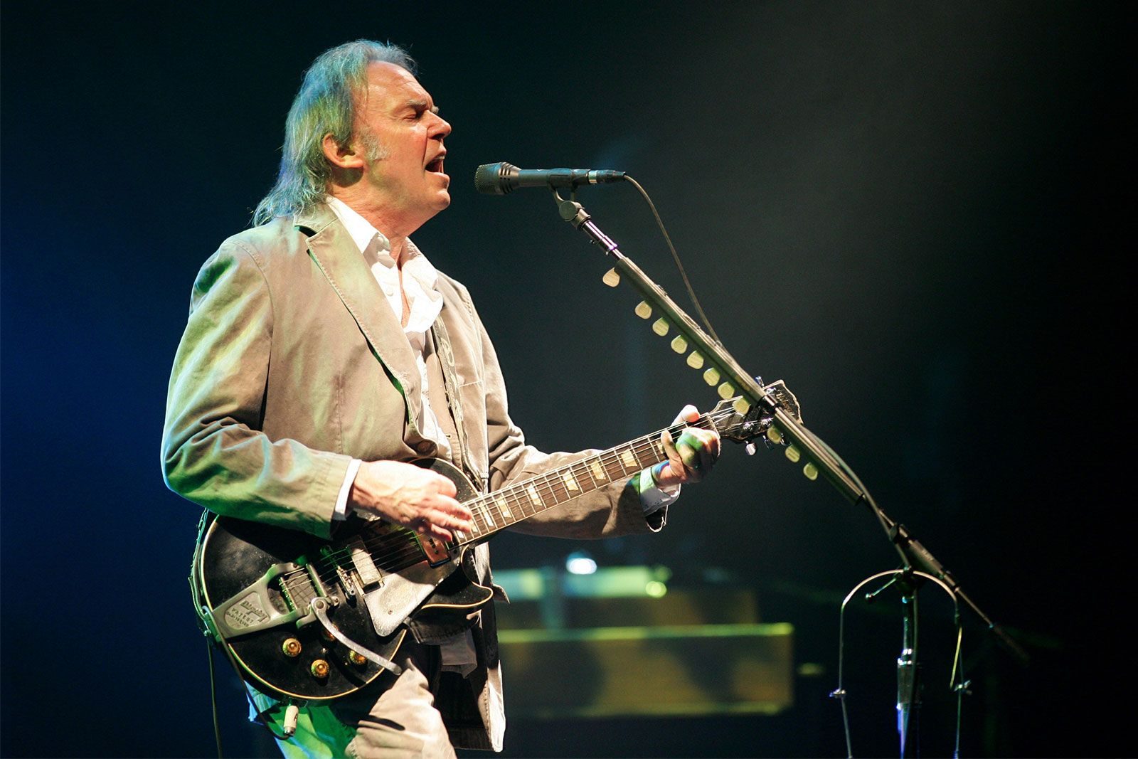 Why Neil Young Merch Store Is a Must-Visit for Music Fans
