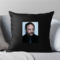 Screen Heartthrob Mark Sheppard Pillows Cover