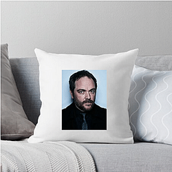 Screen Heartthrob Mark Sheppard Pillows Cover