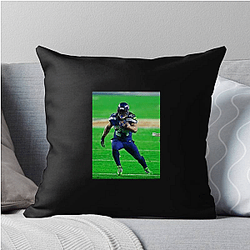 Signal Caller Marshawn Lynch Pillows Cover