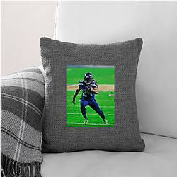 Signal Caller Marshawn Lynch Pillows Cover