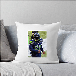 Clutch Performer Marshawn Lynch Pillows Cover