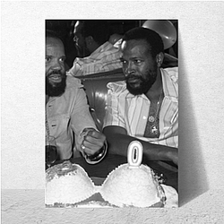Marvin Gaye was known for his soulful vocal style Marvin Gaye Posters