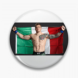 Lightweight Fighter Marvin Vettori Pins