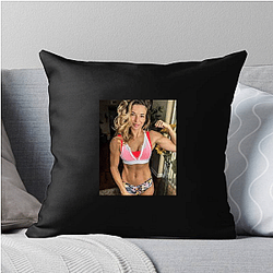 Fight Finisher Maryna Moroz Pillows Cover