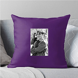 Matt Damon has a long career Matt Damon Pillows Cover
